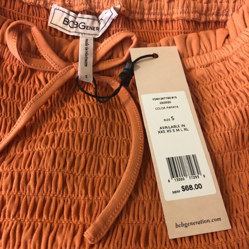 ✨ NWT BCBGeneration small off the shoulder top - Picture 5 of 6
